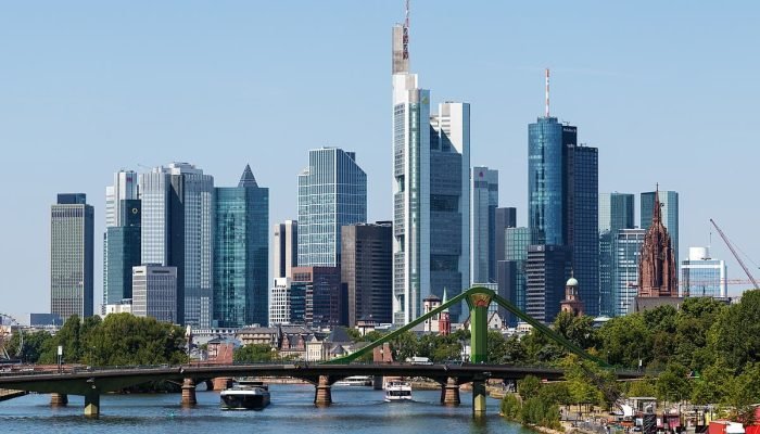 Padel Frankfurt Skyline